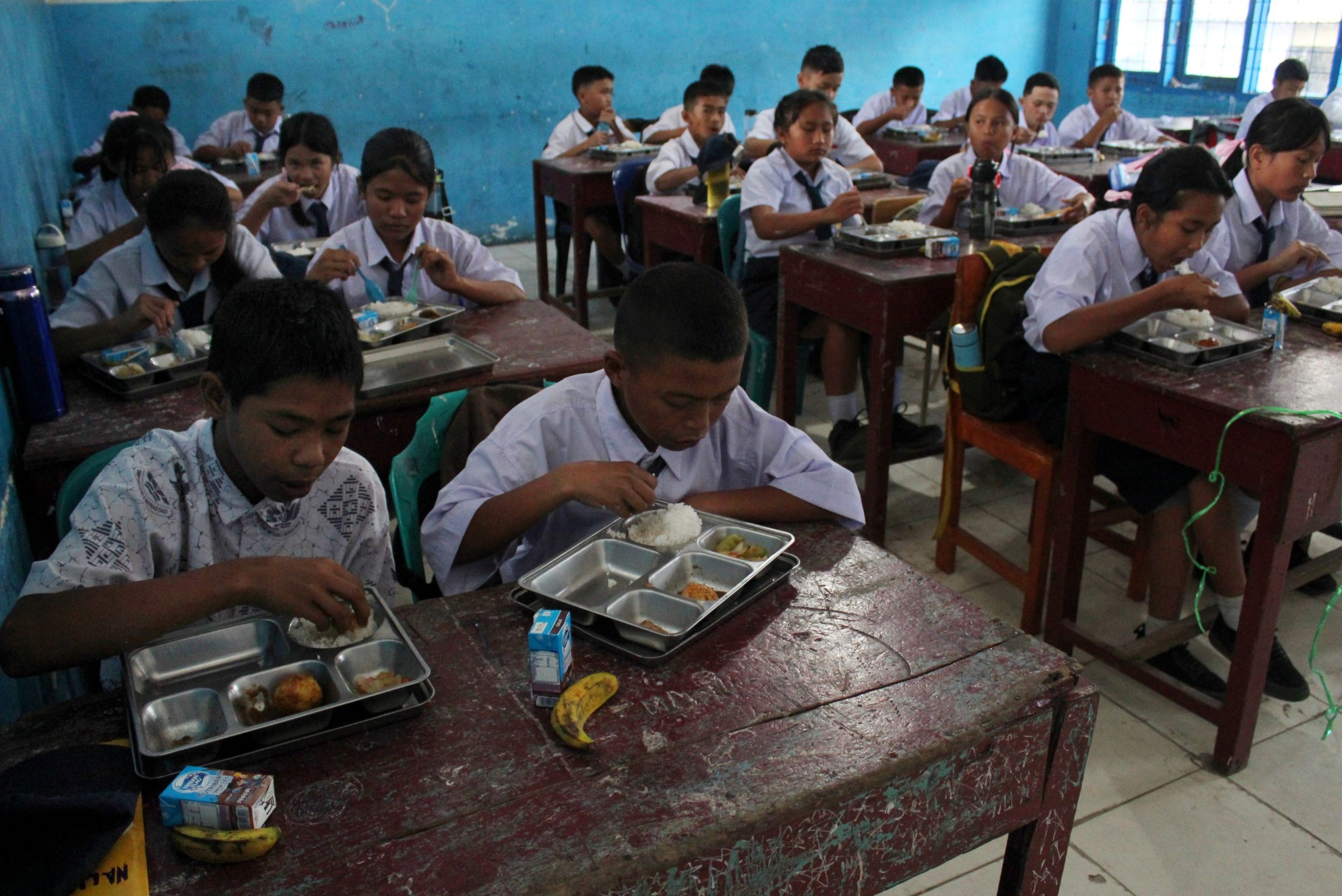 antarafoto-penerima-manfaat-program-mbg-di-karo-1752921483