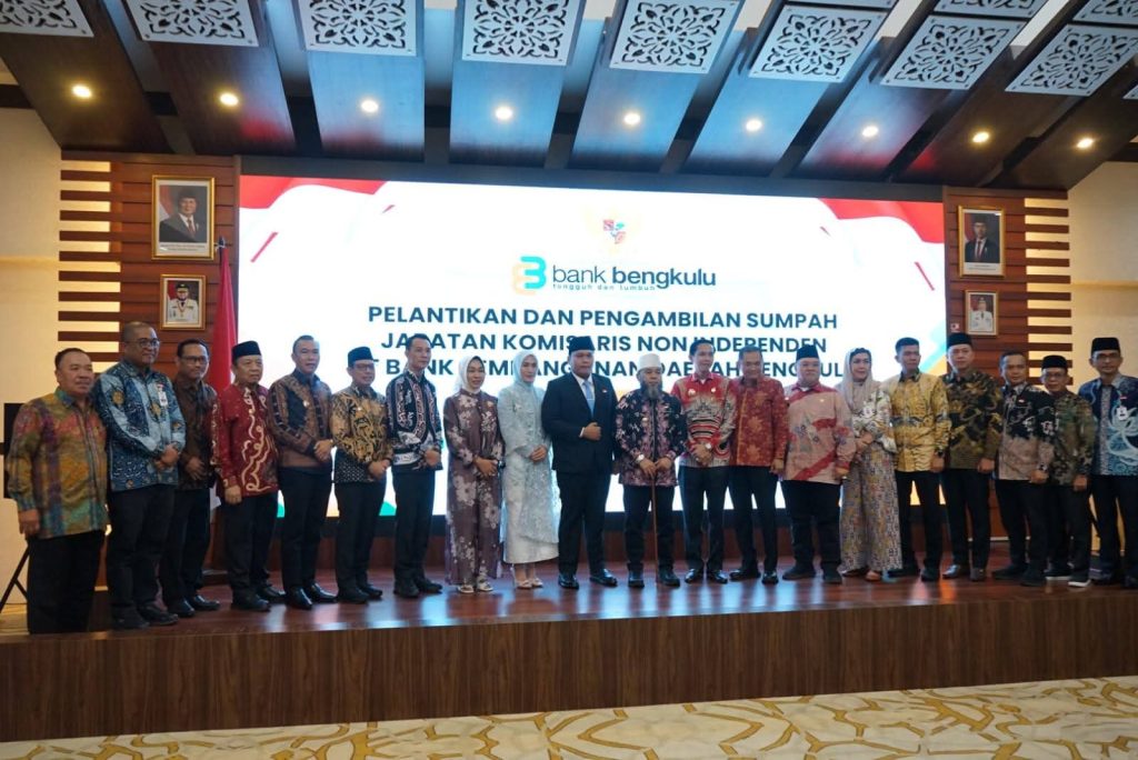Gubernur Bengkulu Lantik Andaru Pranata sebagai Komisaris Non Independen  Bank Bengkulu | Sahabat Rakyat Bengkulu