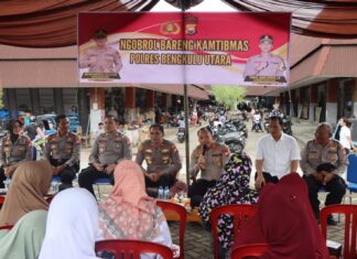 Kapolres Bengkulu Utara Gelar Ngobrol Bareng Kamtibmas Bersama IKAD di Pasar Purwodadi Arga Makmur