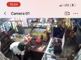 Terekam CCTV! Pria Diduga Gasak Rokok di Toko Lebong, Pemilik Sebut Beraksi Dua Hari Berturut-turut