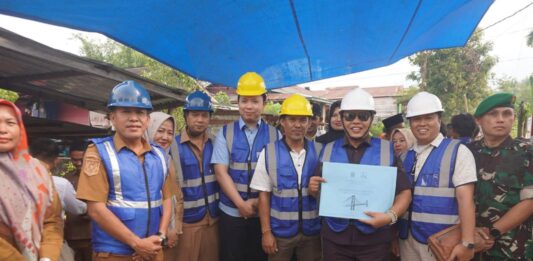 Lima Tahun Dinanti, Jembatan Bukit Harapan Akhirnya Dibangun di Era Bupati Azhari–Wabup Bambang